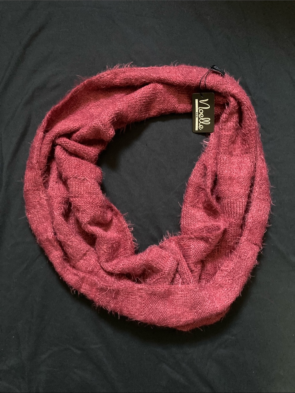 NWT Noelle Fuzzy Infinity Scarf Red Ultra Soft Cozy Stretchy Warm
